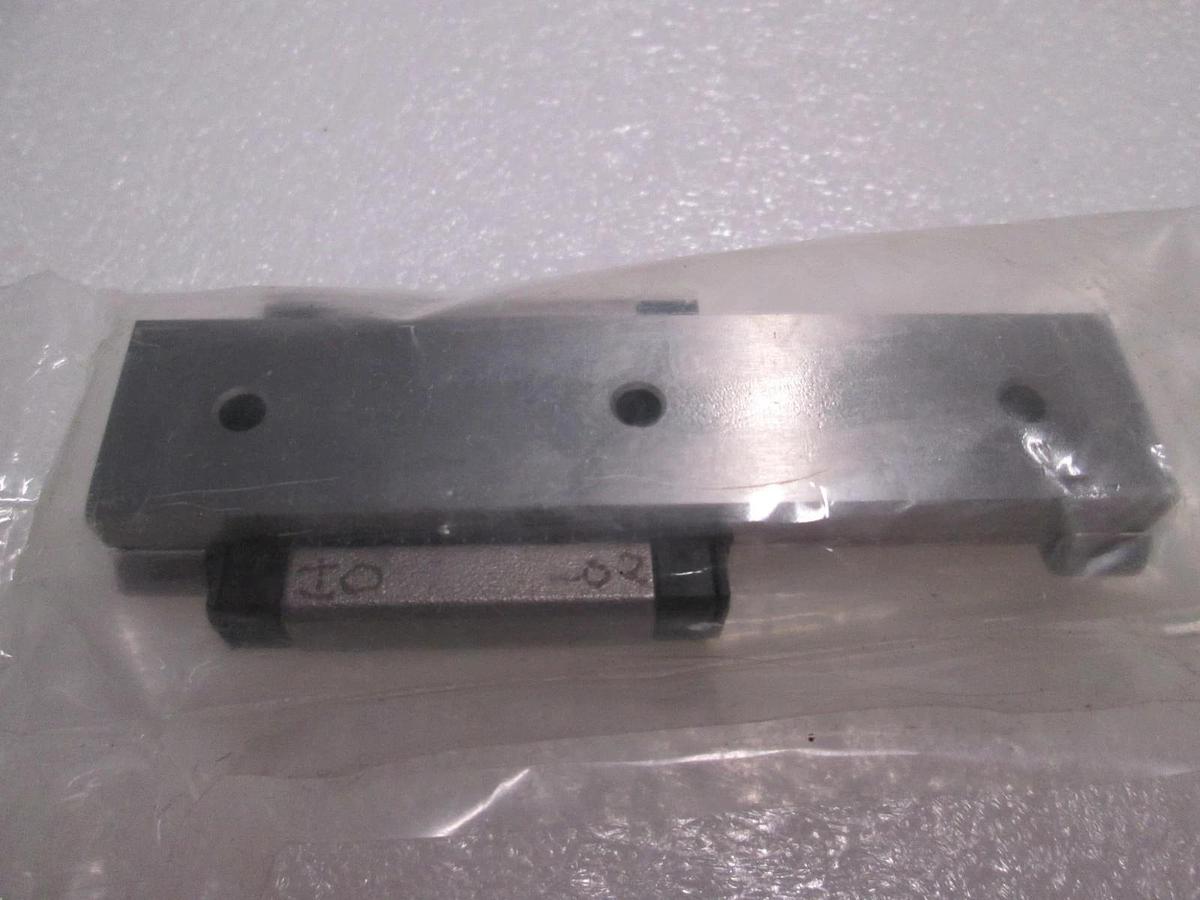 Used THK, RSR9WVMUU+80LM, Bearing Guide Block w/ Slide Rail, New