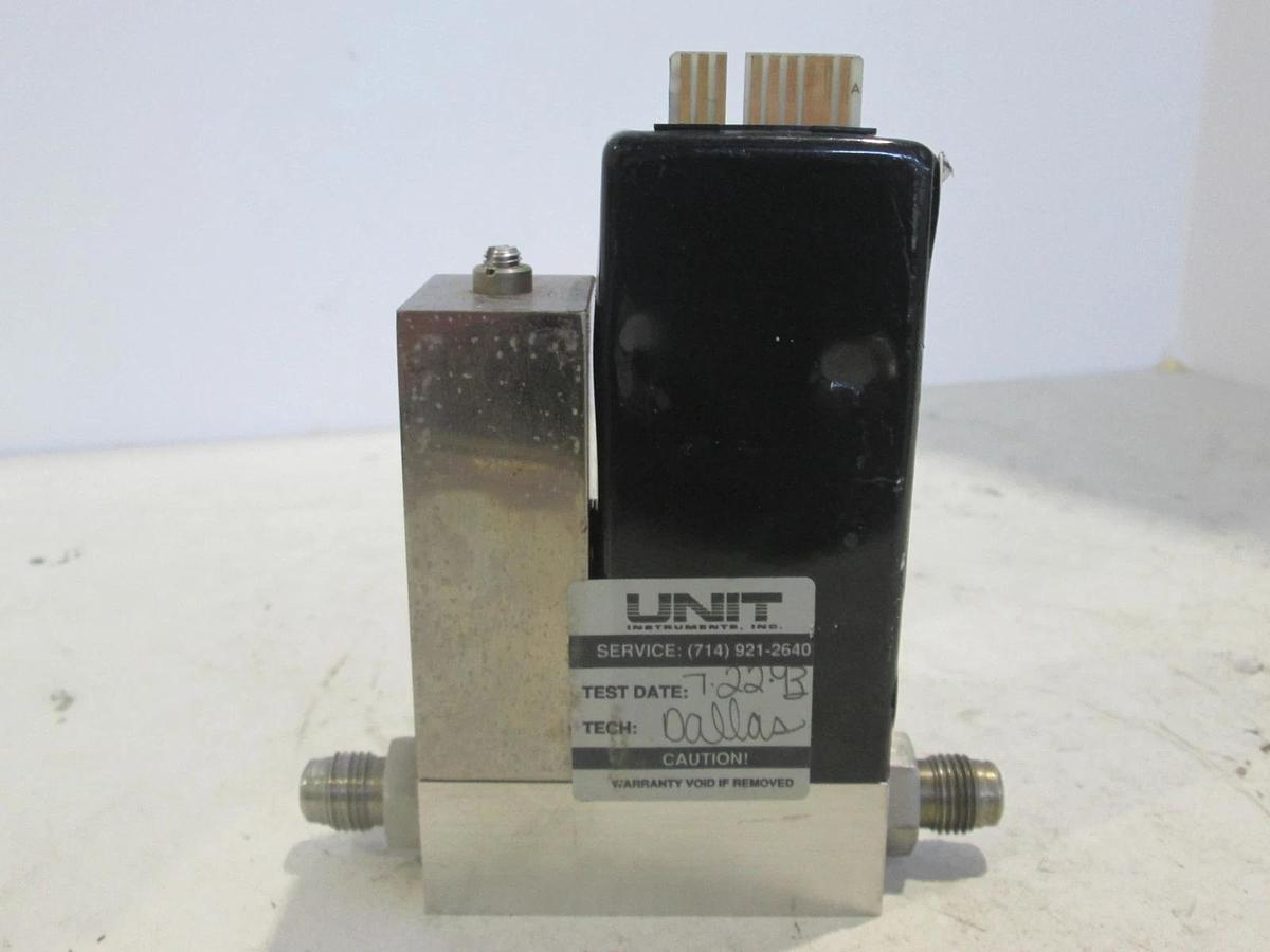 Used Unit, UFC-1200A, Mass Flow Controller, 1 SLM, HCL, Used