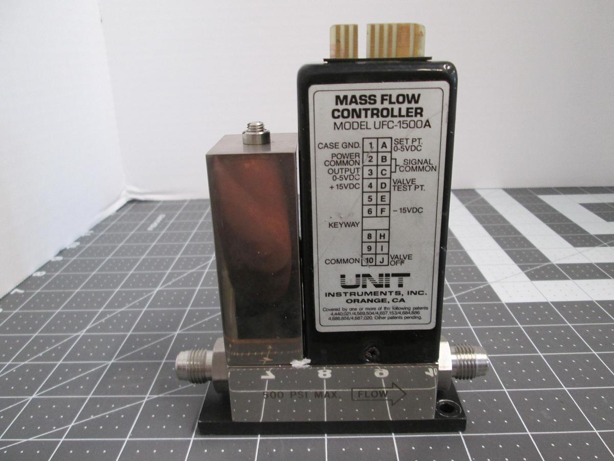 Used UNIT Instruments UFC-1500A Mass Flow Controller MFC SiH4 Silane 10 SCCM