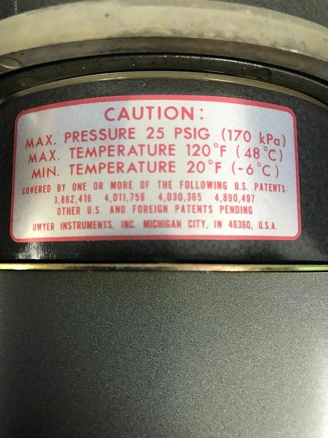 Used Dwyer 3000MR Photohelic Gauge 0-50mm / 0-0.5kPa Water, w/ Mounting Panel Used