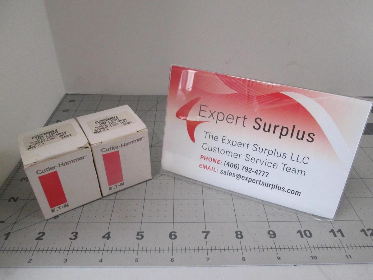 Cutler Hammer, E22A3N80X4, Plastic Lens-GRN w/ Insert Light Unit, New, Lot of 2