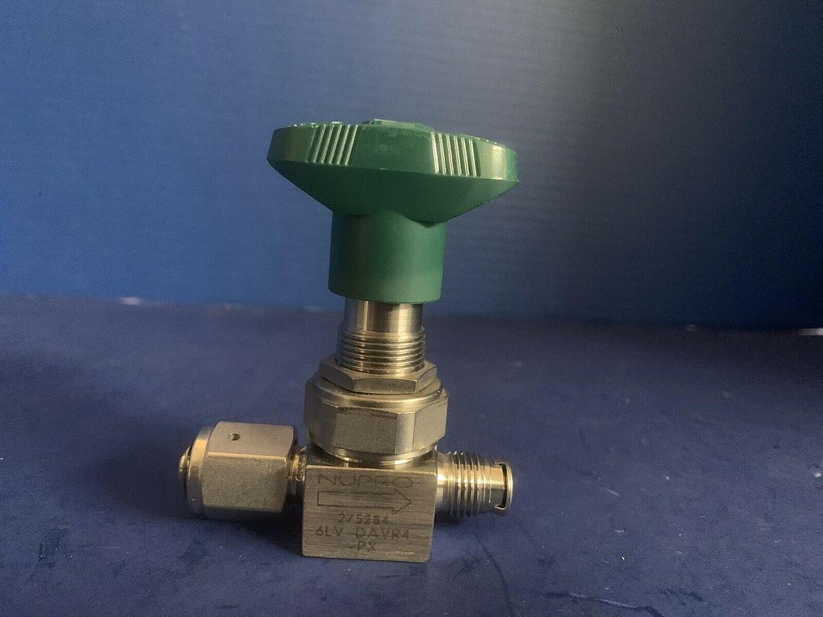 Used Nupro 6LV-DAVR4-PX Manual Valve w/ Green Handle, 1/4" MVCR/MVCR, Used