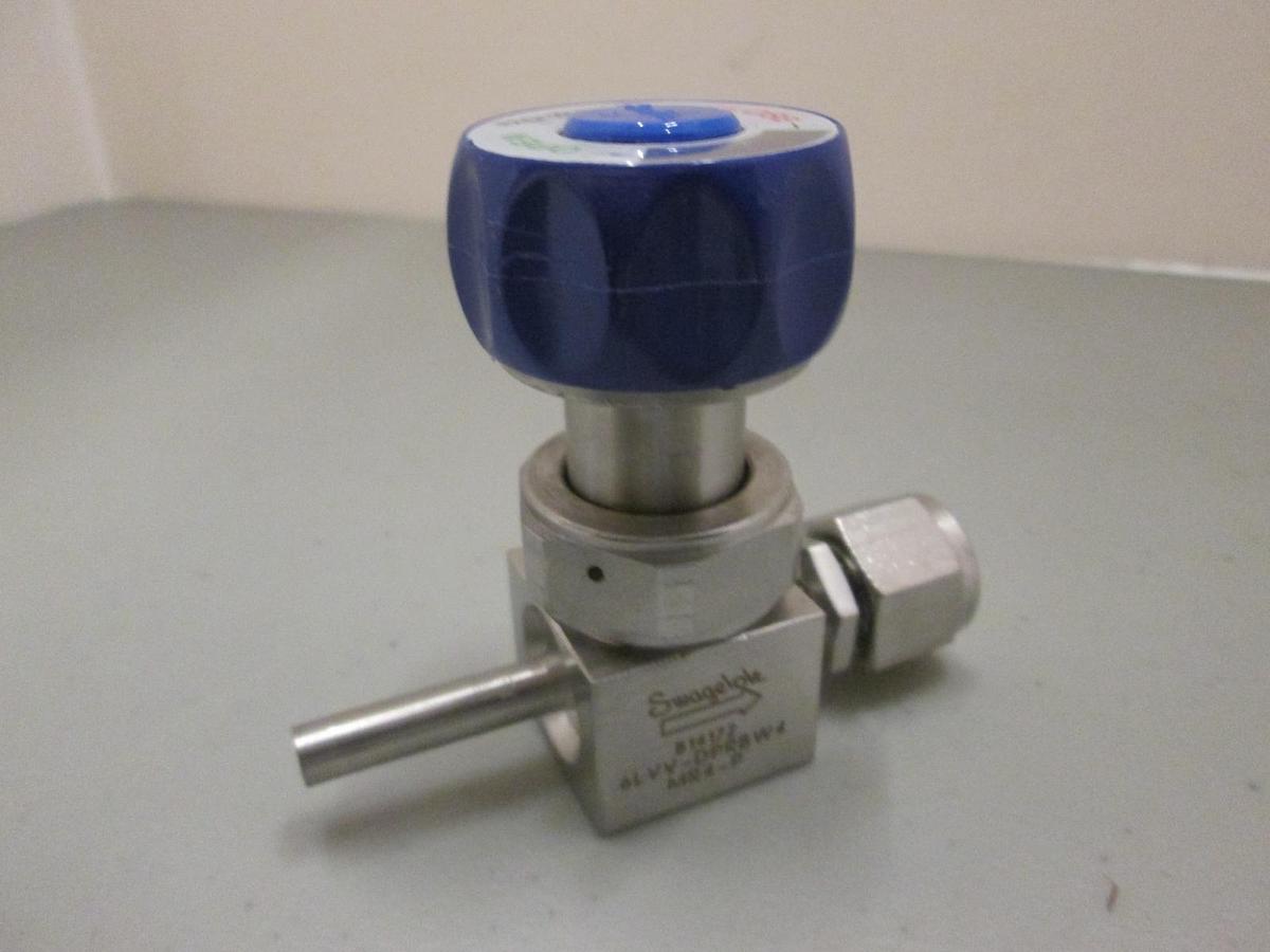 Used Swagelok 6LVV-DPRBW4MR4-P Manual Valve, 1/4" Butt Weld x 1/4" MCR, Used