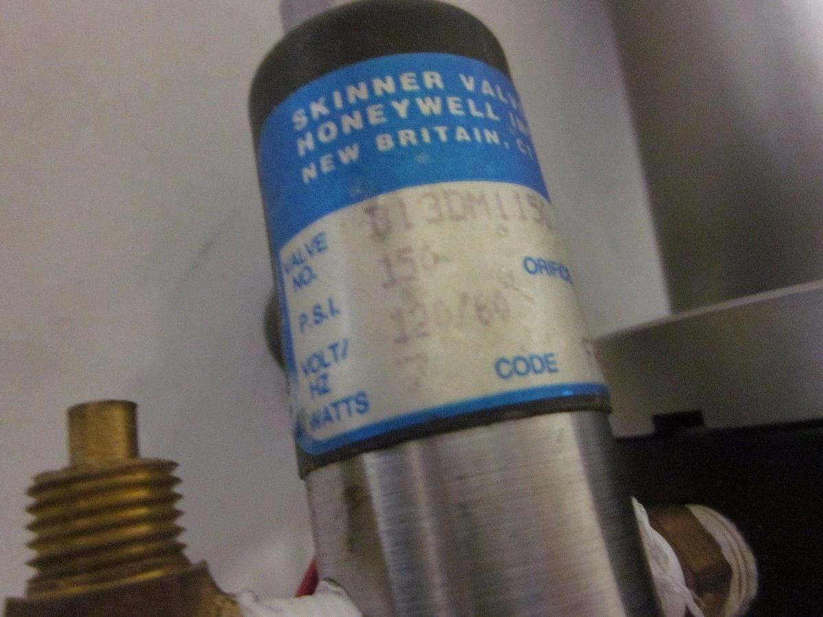 Used HPS MKS Vacuum Bellows Sealed Gate Valve NW-16, 0.75" w/ Skinner Solenoid