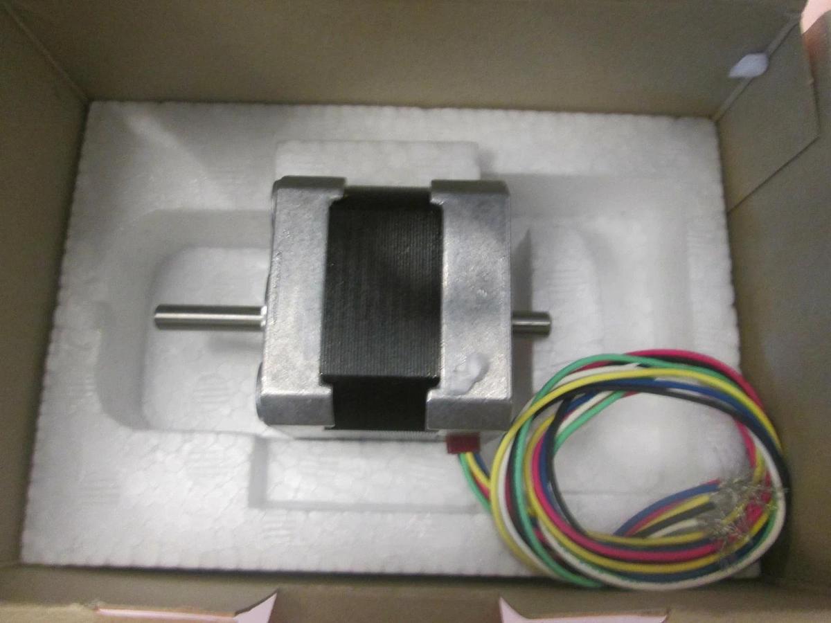 Vexta, 3 Phase Stepping Motor, PX244-03BA, New, Lot of 2