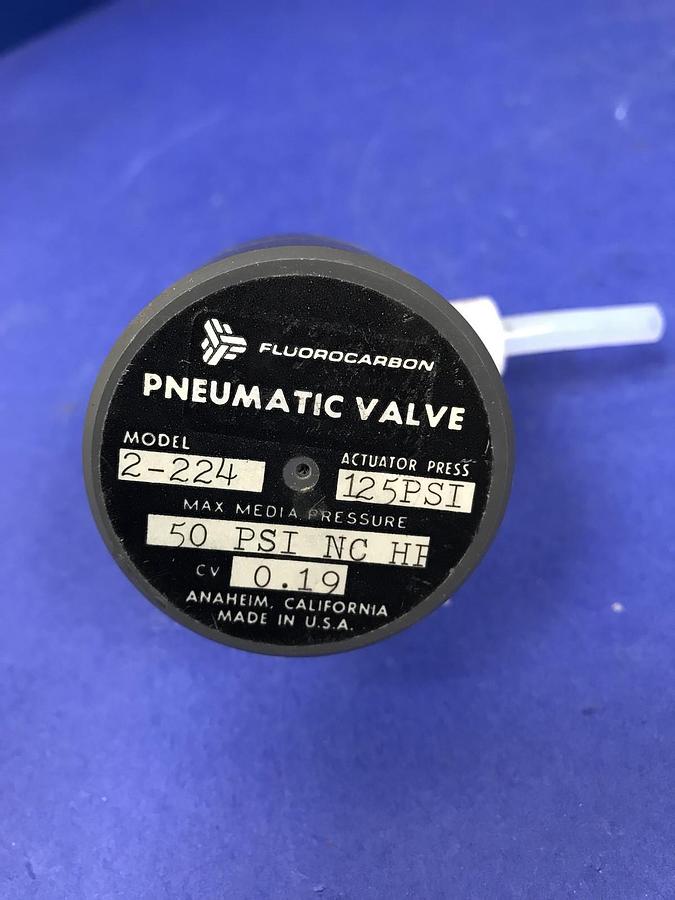 Used Fluorocarbon NV2-224 High Purity N.C. Pneumatic Valve 1/4" 50 psi/125 psi, Used