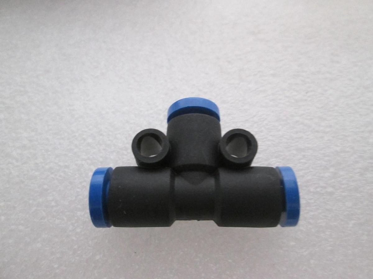 SMC, 3 Way Valve Fitting, 206-7619, New, Lot of 13