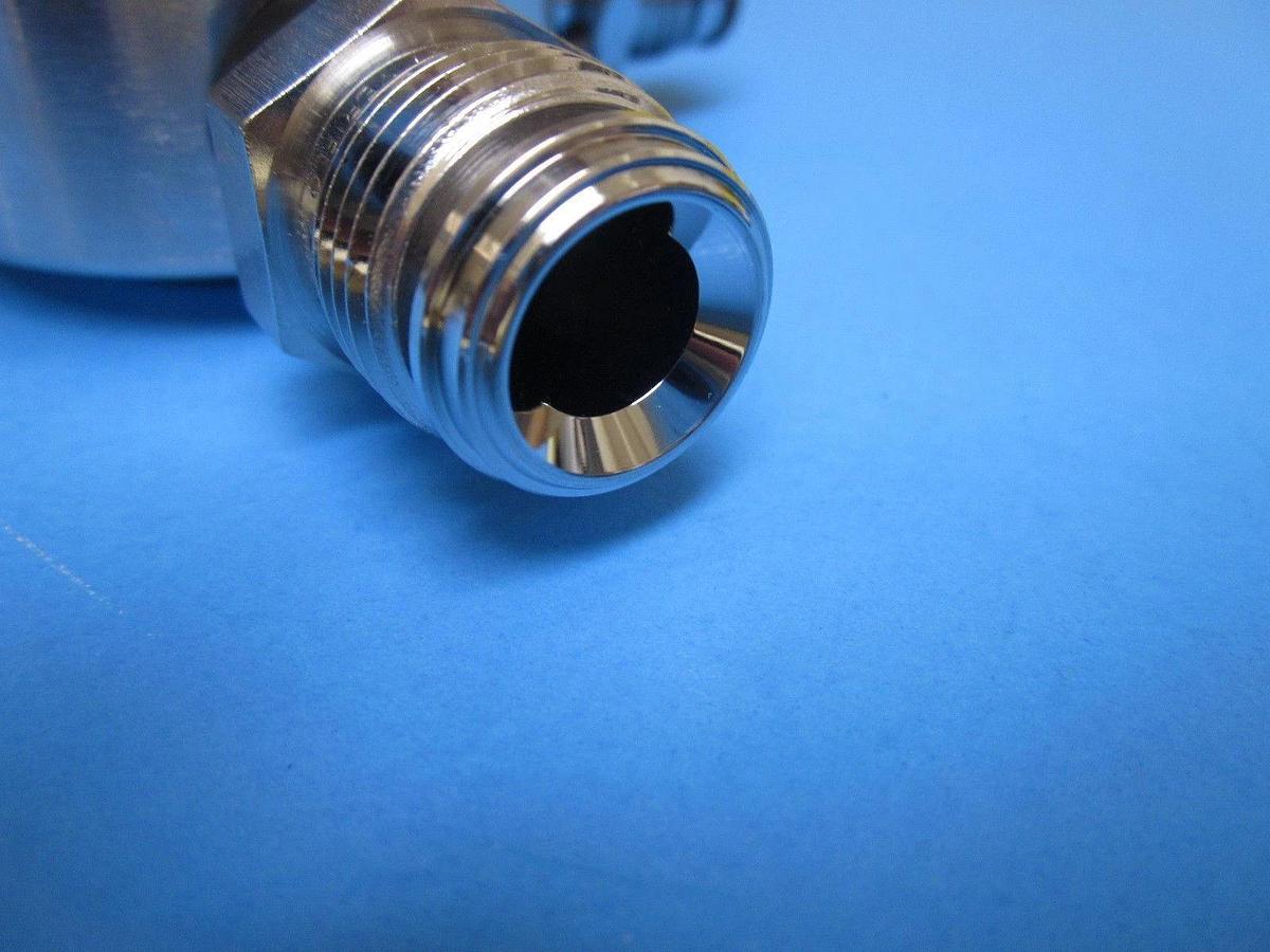Used Veriflo HFR902 Regulator 5" Face to Face 1/2"Male/Female VCR Fittings, 1/4" MVCR
