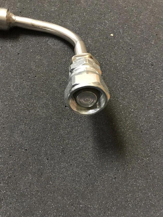 Stainless Steel Braided Hose 44"L, Eaton 5400-S588 x 1/2" MVCR, New