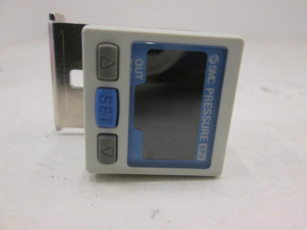 Used SMC, Pressure Switch, ZSE30-T1-25, 12-24VDC, Used