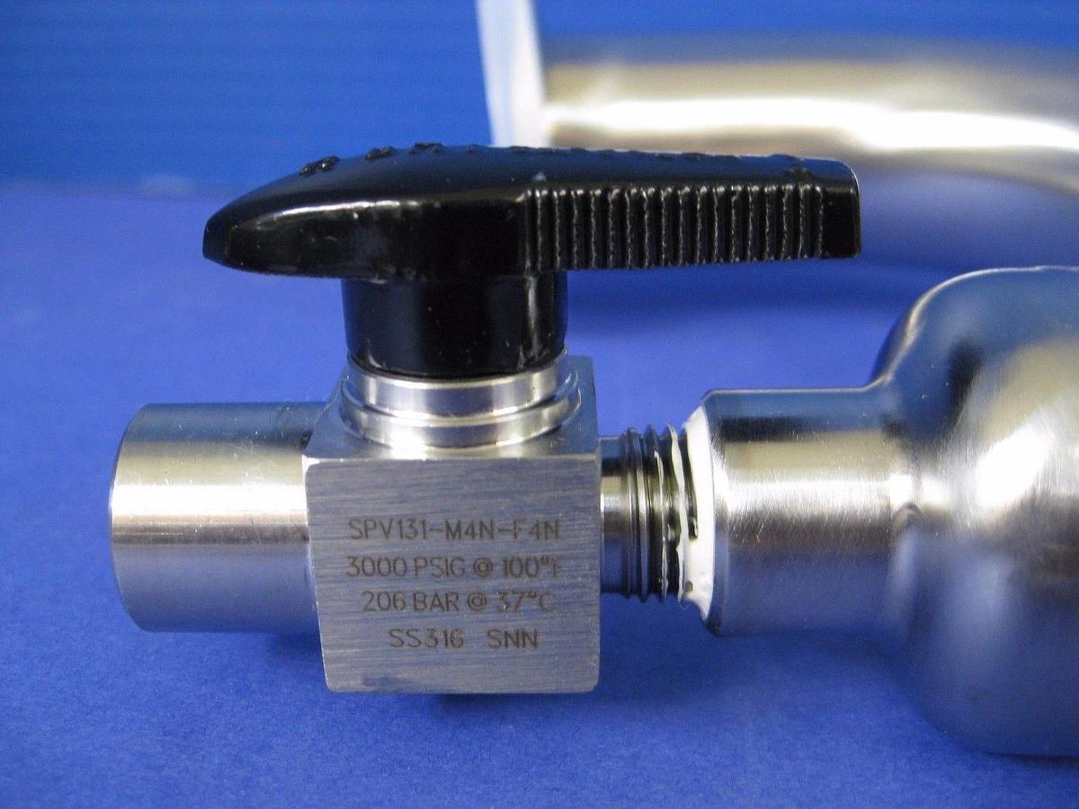 Used SS TEE Vacuum Pipe Weldment NW40, w/SS-4P4T5 Plug Valve 1/4" FNPT, New
