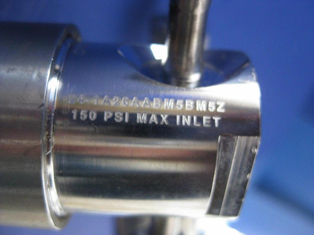 Used Tescom 24-1A26AABM5BM5Z 1/4 vcr Manual Shutoff Valve Assembly with 30-0-60 Gauge