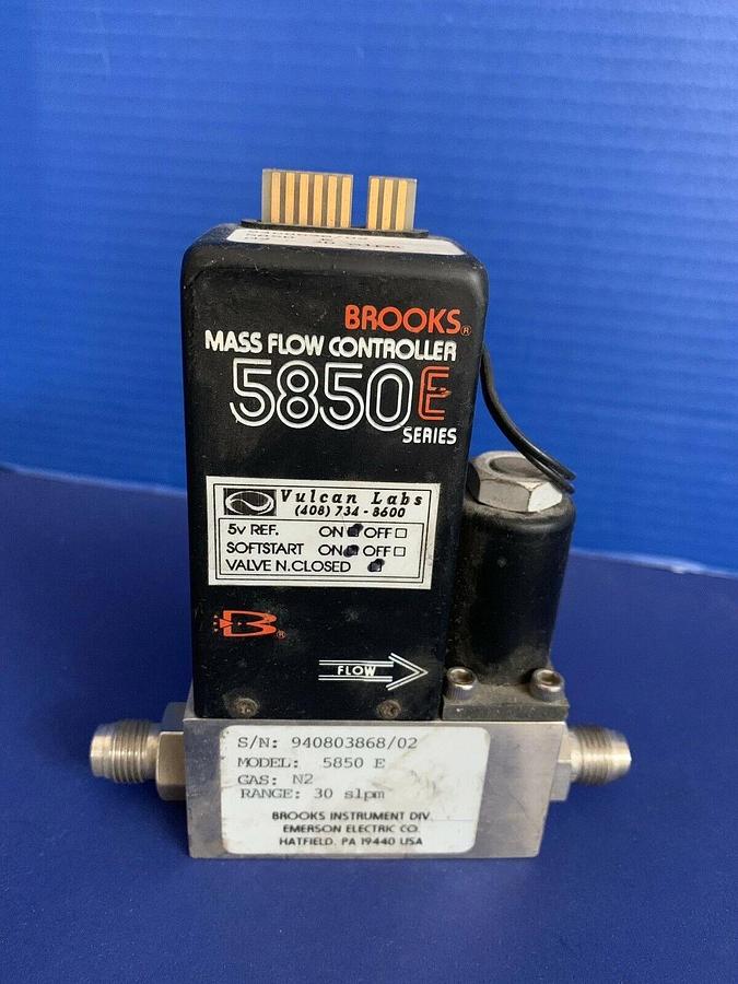 Used Brooks 5850E, Mass Flow Controller MFC, N2, 30 slpm, 1/4" MVCR, Used