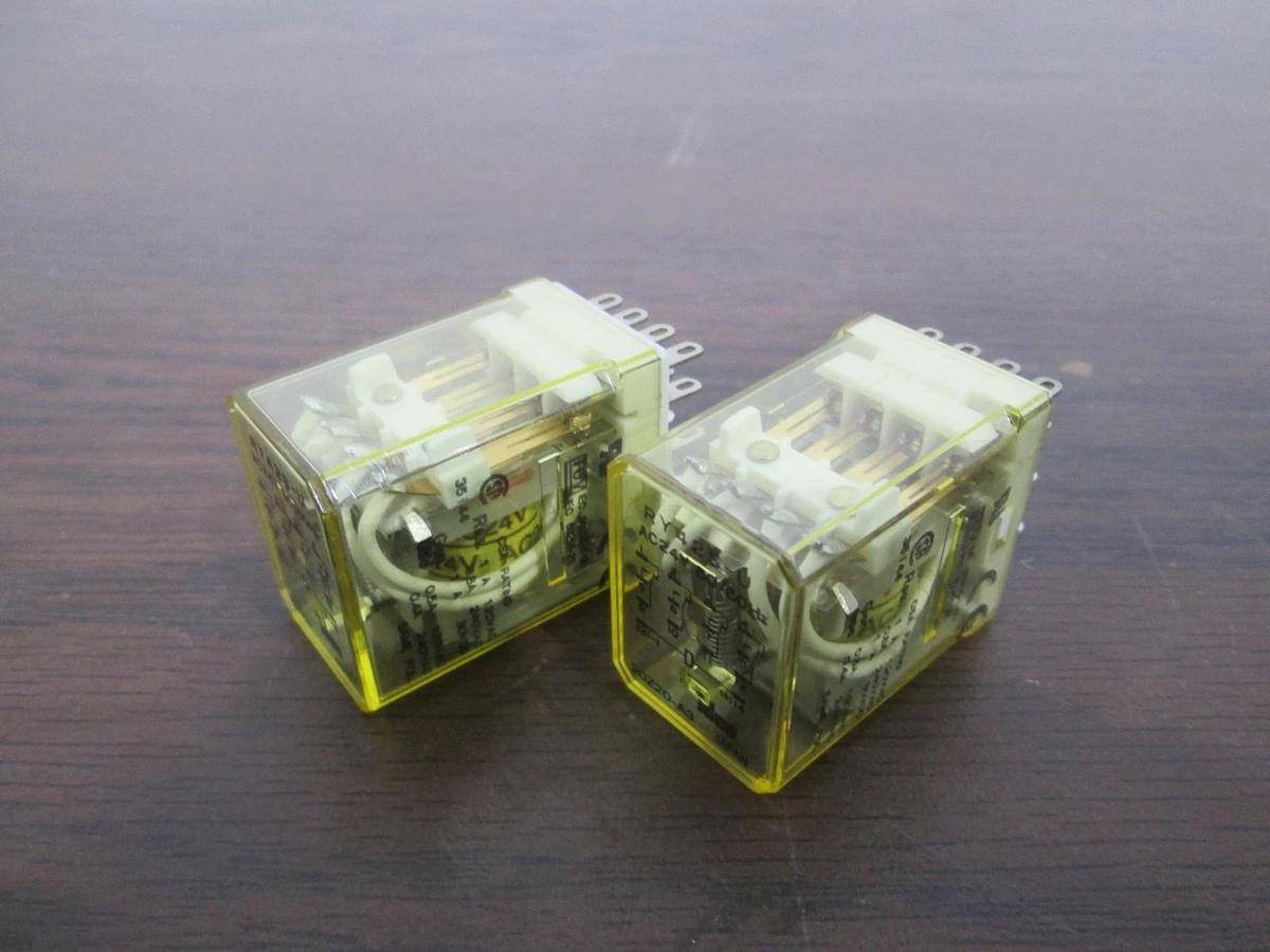 Used Idec, RY42S-U, Relay, AC24V, 50/60Hz, Used, Lot of 2