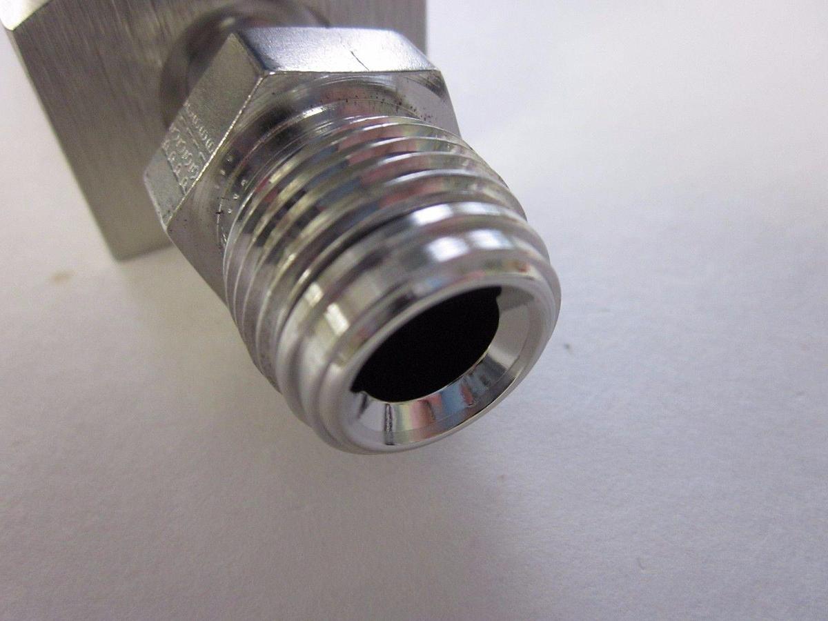 Used Veriflo 935FS8FMXY High Flow Valve, High Purity, 1/2"MVCR x 1/2"FVCR