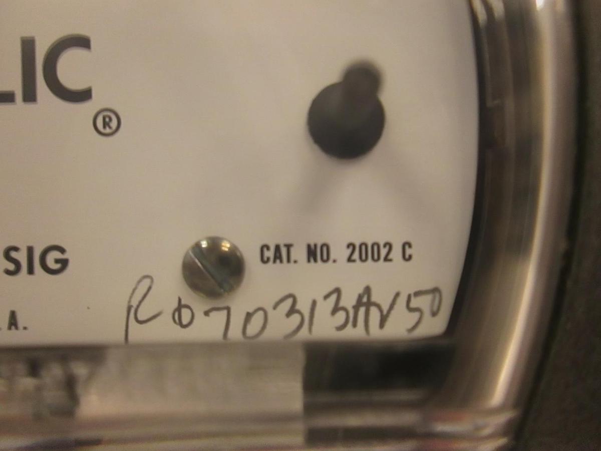 Used Magnehelic 2002 C Water Gauge, 0-2 Inches, Used