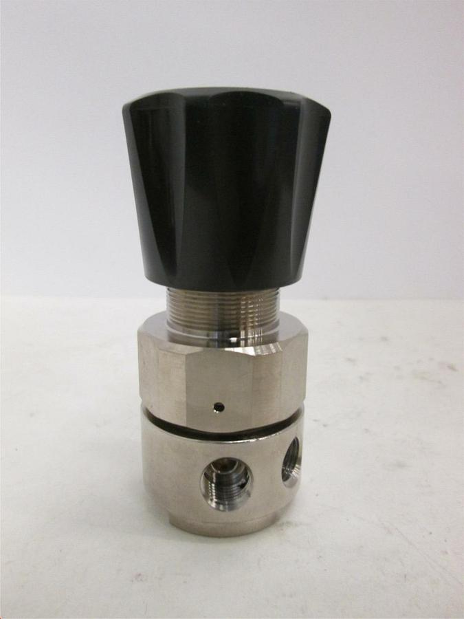 Used Tescom, Single Stage Regulator, 44-2290-A41, New