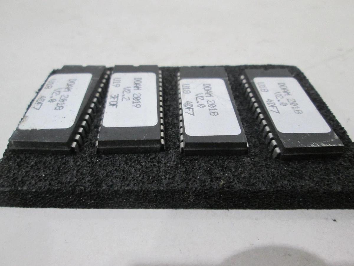 Used Texas Instruments, DOAM 2018 V2.0, Integrated Circuit, Used, Lot of 4