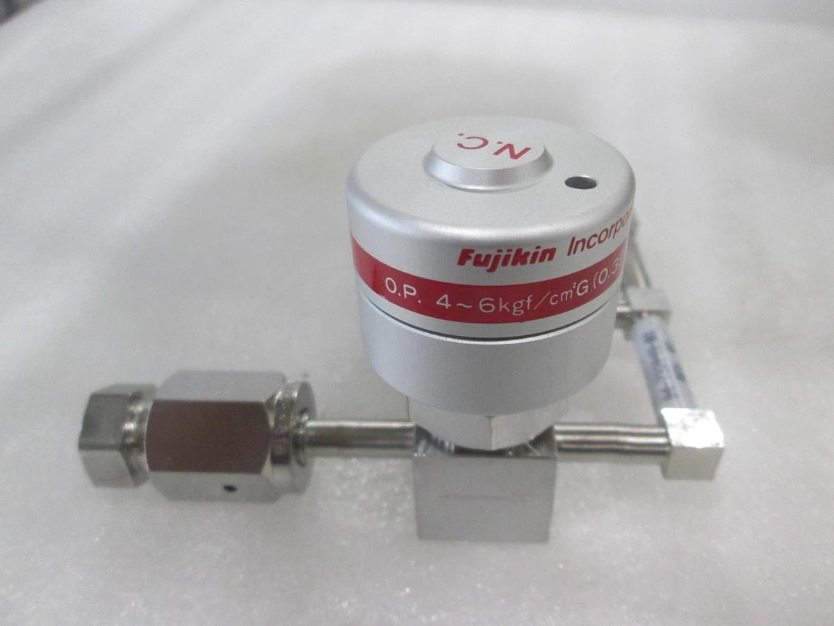 Used AMAT, 04-732049-01, Gas Line Assy w/ Fujikin Valve, New