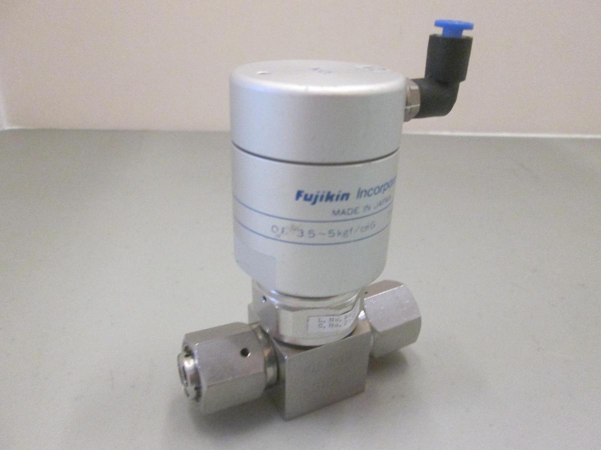 Used Fujikin, 3.5-5kgf, N.O. Pneumatic Valve, 1/2" FVCR, Used