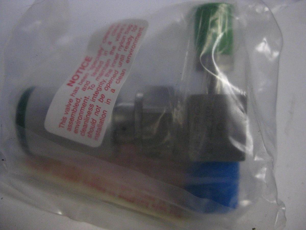 NUPRO 6LV-BNC233P-O 3 Way Bellows Diaphragm Valve, UHP, NEW