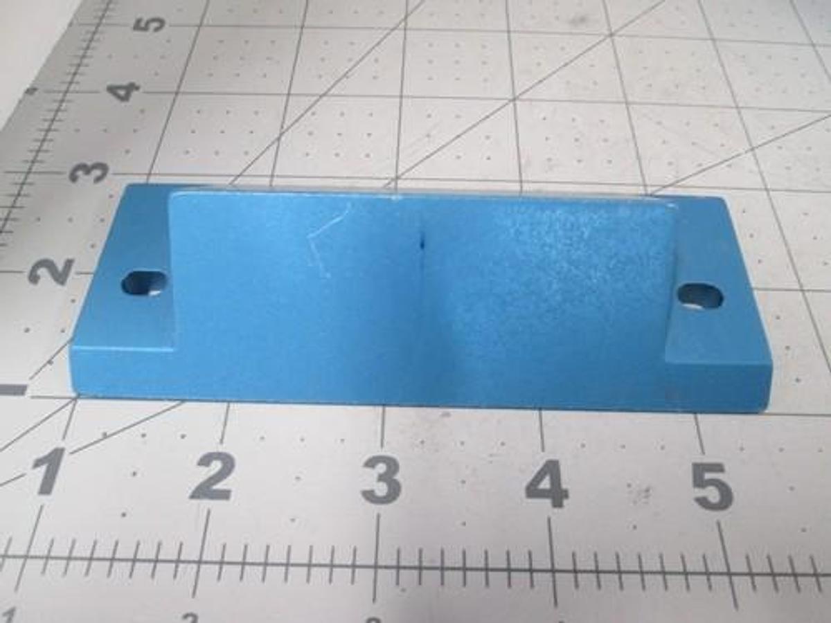 Used Watkins Johnson, 905908-001, MFC Mounting Bracket for WJ999 APCVD, New, Lot of 6