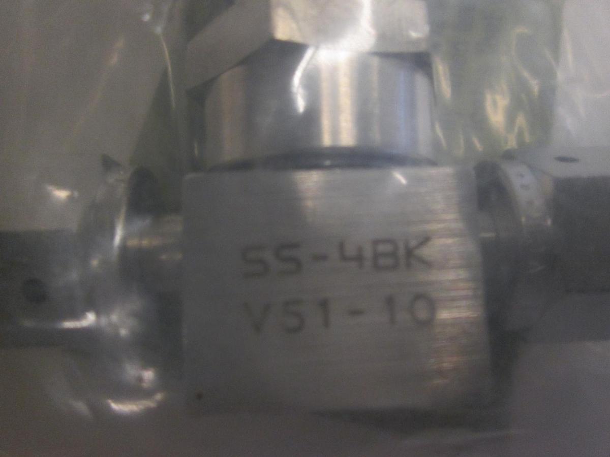 Nupro Pneumatic Valve SS-4BK-V51-1O, 1/4" FVCR, New
