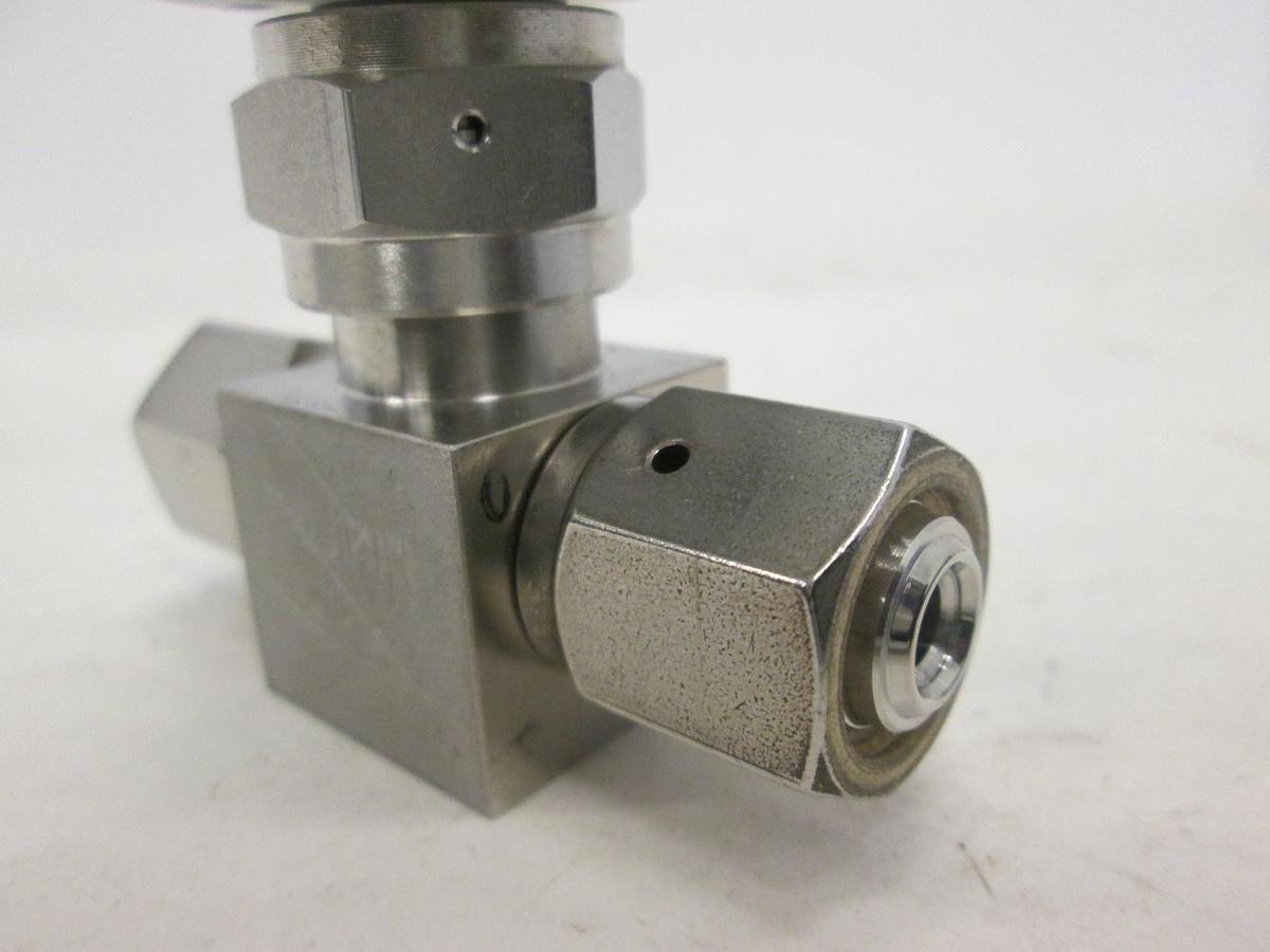 Used Fujikin O.P. 3.5-7kgf/cm2G Pneumatic Valve, N.O, Used