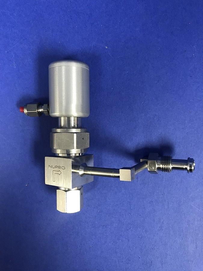 Used Nupro Pneumatic Right Angle Valve SS-4BNV727-P-C, 1/4" VCR N/C, Used