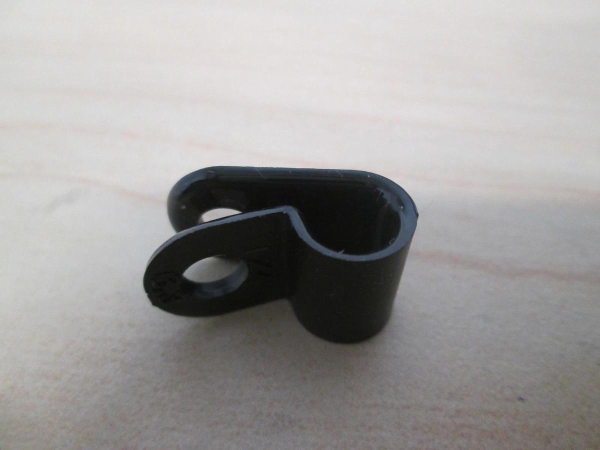 1/4" Clip, 216-007, New, Lot of 183