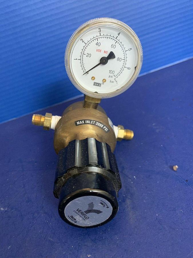 Used Parker Veriflo IR4B-100-GSD Brass Regulator w/ Gauge, 4 Port, Used