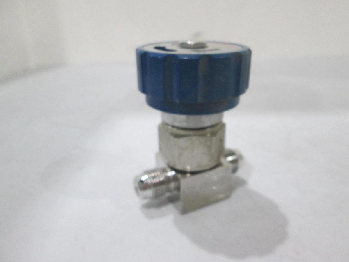 Used Parker UHP/ Ewal, Titan Manual Valve, Used