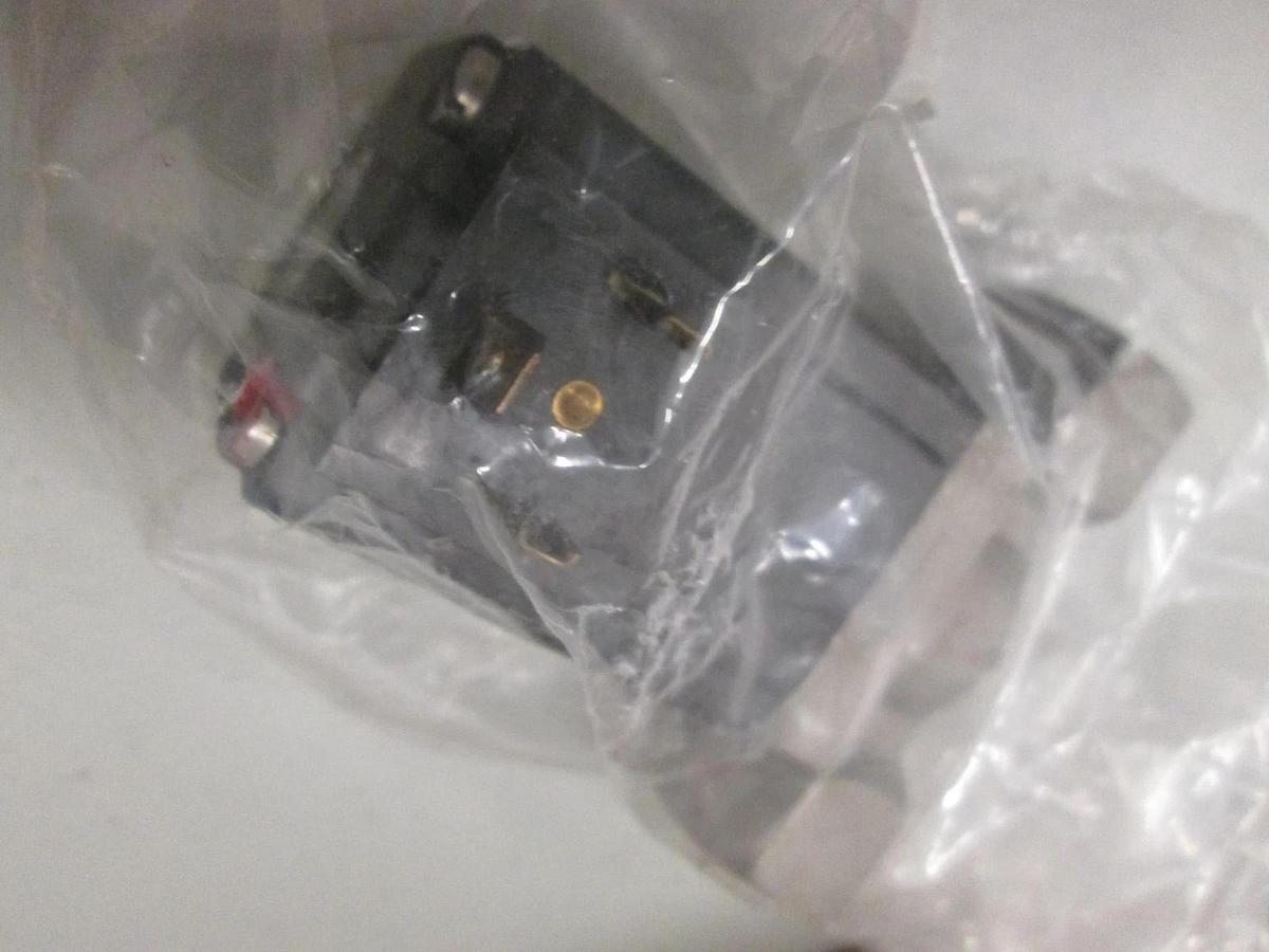 Burkert, 290-A-7/16, 230 PSI, Pneumatic Diaphragm Valve, New