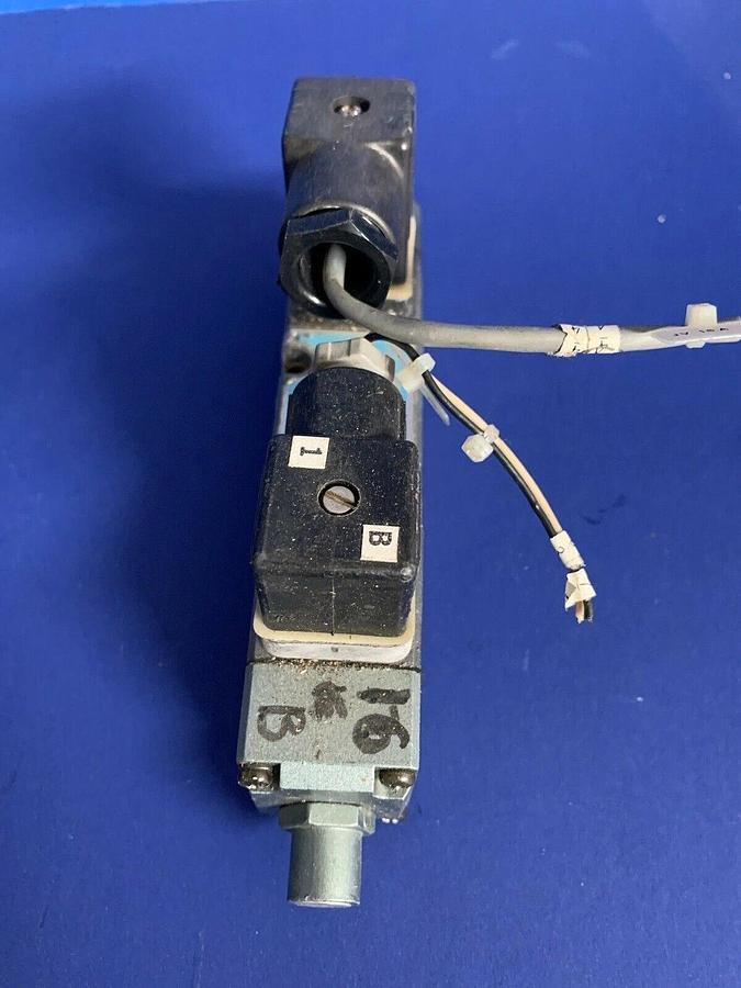 Used SMC NVS 4214-0009 Directional Air Valve, 110/120V, Used
