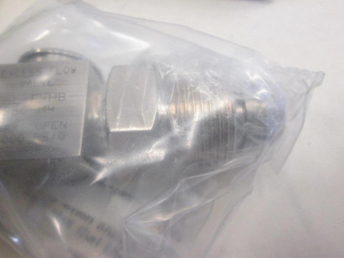 Nupro, 6L-E4HB-580-M4, Excess Flow Valve, 3000PSIG, New