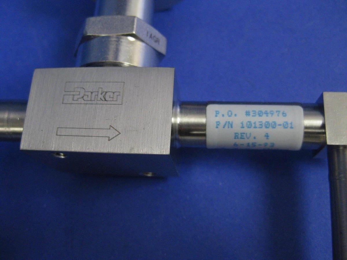 Valve Assembly w/ Parker 6W-P6K-11AC-SS and Swagelok SS-4BRG-TW, New