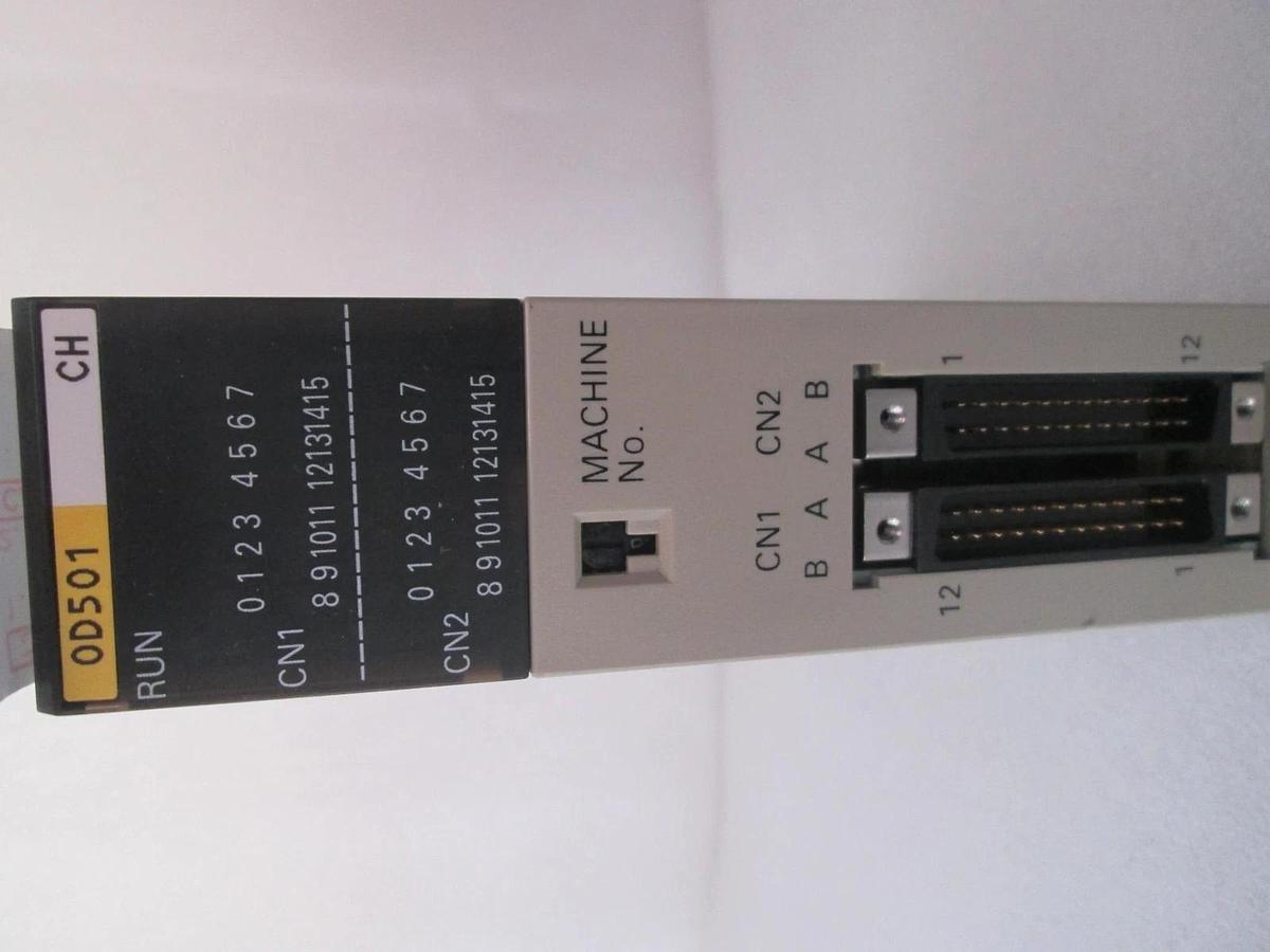 Omron, C200H-0D501, Output Module, New