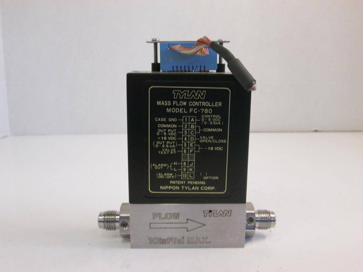 Used Tylan FC-780 Mass Flow Controller MFC, 500 SCCM, SIH4, 1/4" MVCR