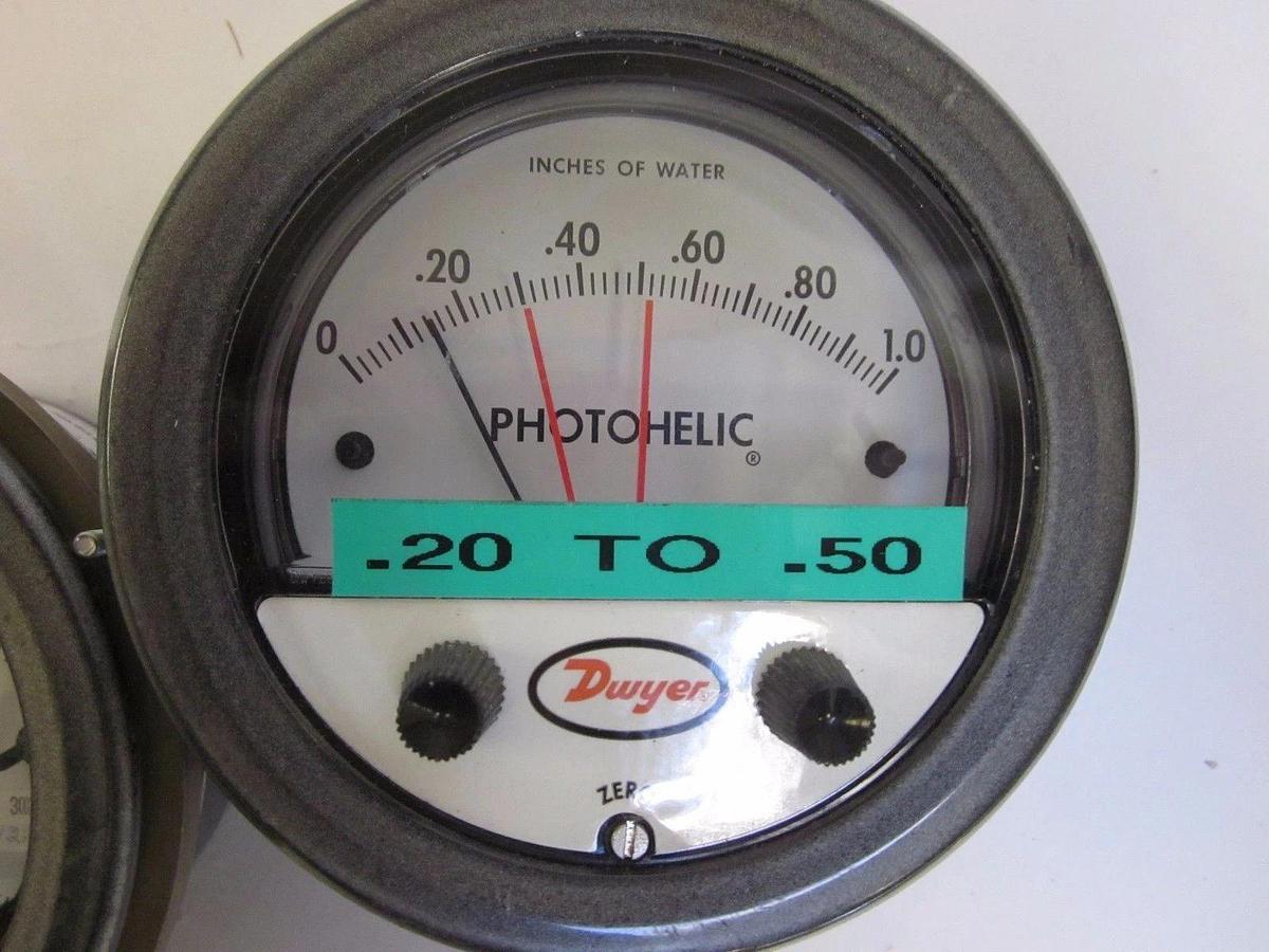 Used Dwyer 3001C and 3002MR Photohelic Gage , 0-1.0" and 0-2"of Water, Lot of 2 Used