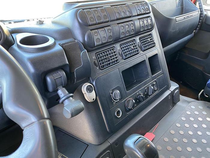 Usato 2010 IVECO TRAKKER 500 CON SEMIRIMORCHIO VASCA