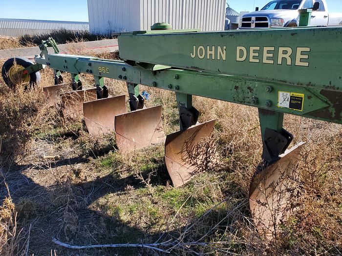 Used John Deere 965 Switch Plow - 8 Bottom