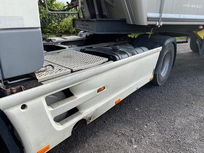 Gebruikt DAF 85 CF 430 , euro 3, MANUAL