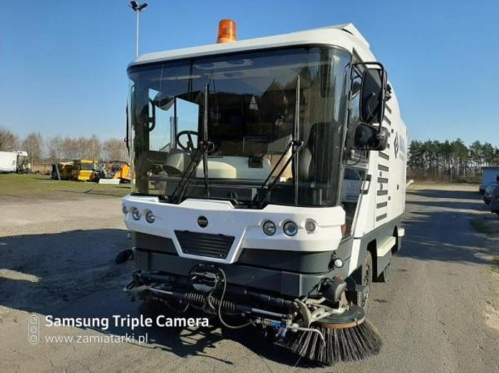 Gebruikt 2011 Ravo 530 ST