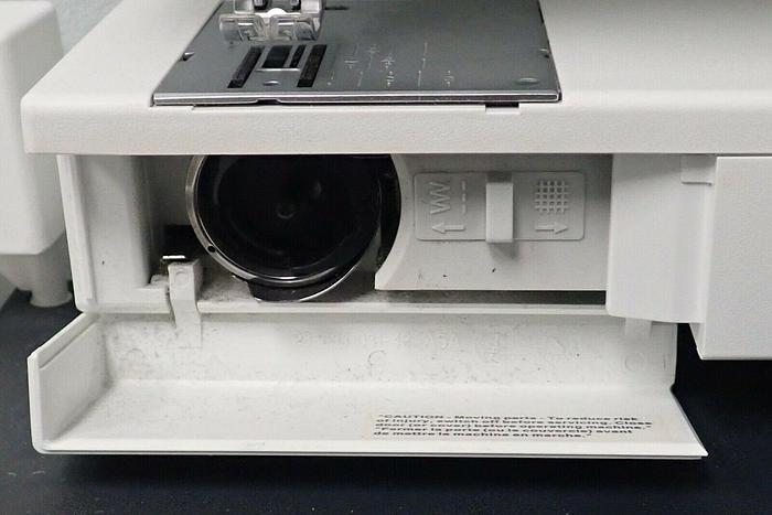 Used PFAFF Type 610A Select 4.0 Sewing Machine w/ Cover & Foot Pedal / Controller