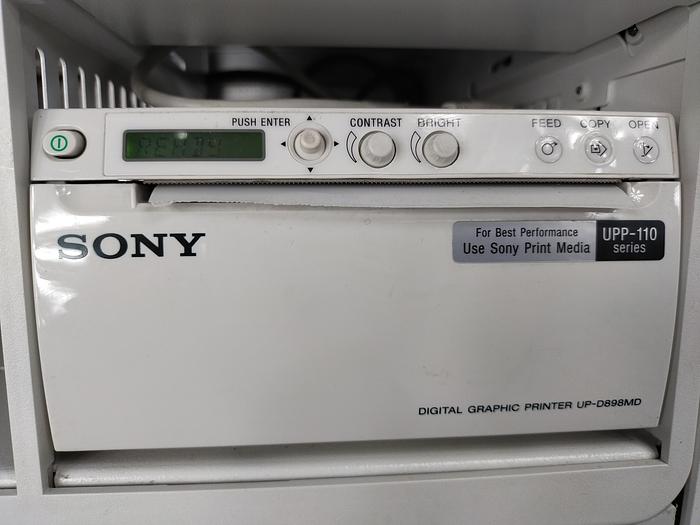 Gebraucht GE Voluson E8 Expert Ultraschallgerät mit RAB4-8-D Sonde und DVD Brenner SW: BT13