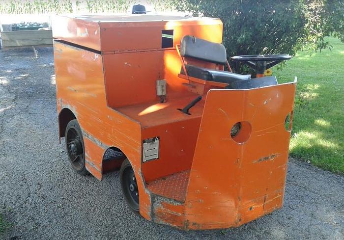 Used Taylor Dunn Tow Tractor P2-50 - Only 1467 Hours