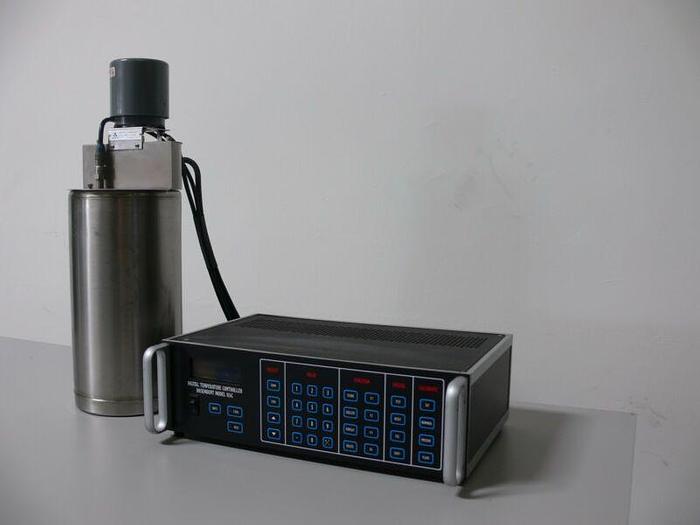 Used Rosemount Temp. Calibration Bath 910B2 W/ Digital Temperature Controller 915C1