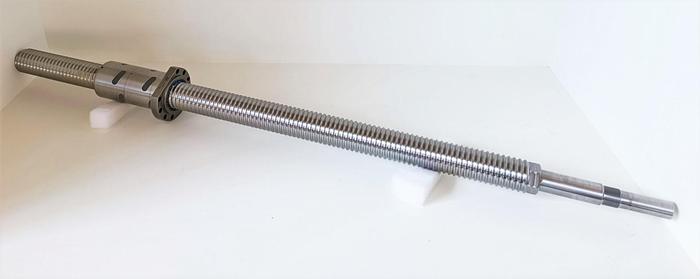 Geschliffener Präzisions Kugelgewindetrieb, D63mm, 1458mm, Steinmeyer, neu