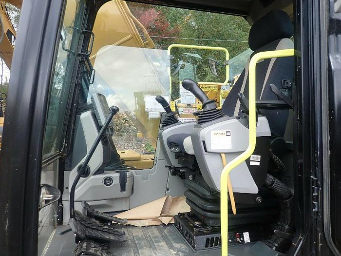 Used 2017 CAT 313FL CRAWLER EXCAVATOR