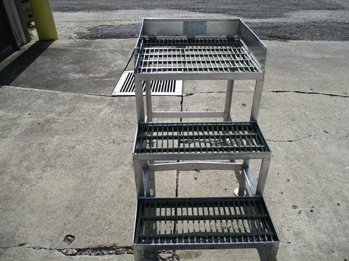 Used Work Platform; 24"Wx24"L with Fiberglass non slip grating on stairs and deck